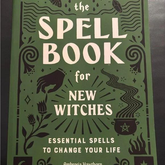 7 Book Bundle! - Picture 2 of 7